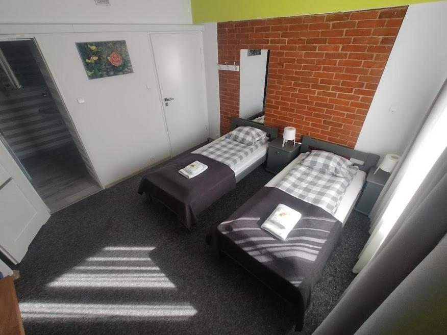 Rj Hotel Pabianice Ngoại thất bức ảnh