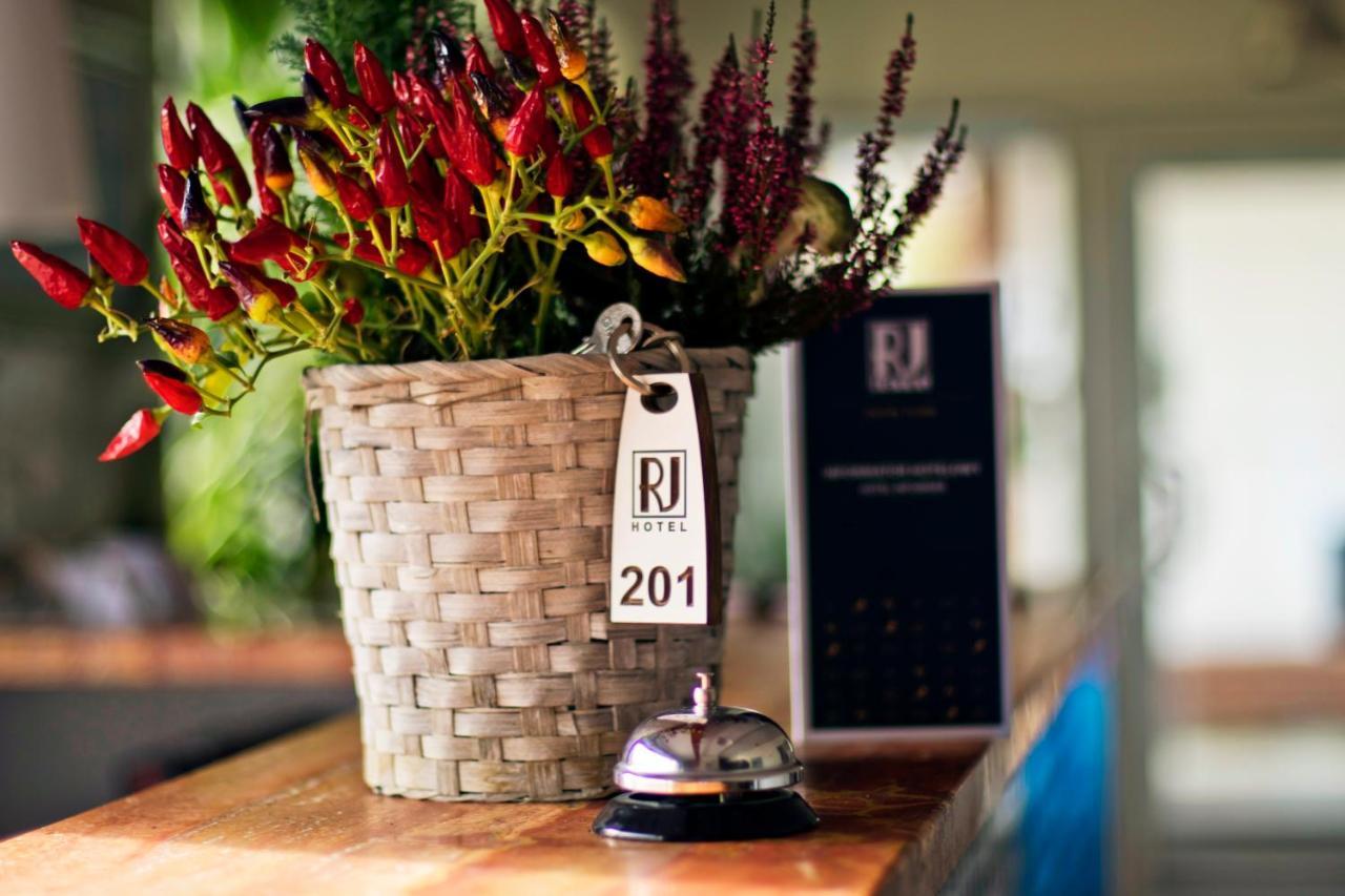 Rj Hotel Pabianice Ngoại thất bức ảnh